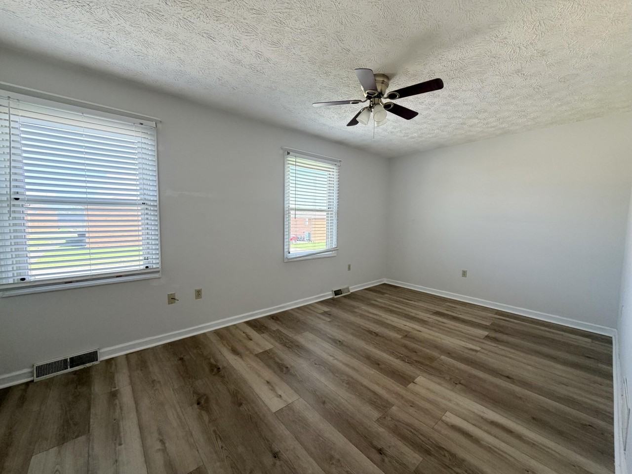 308 S Keeneland Dr Unit A - Photo 7 of 9