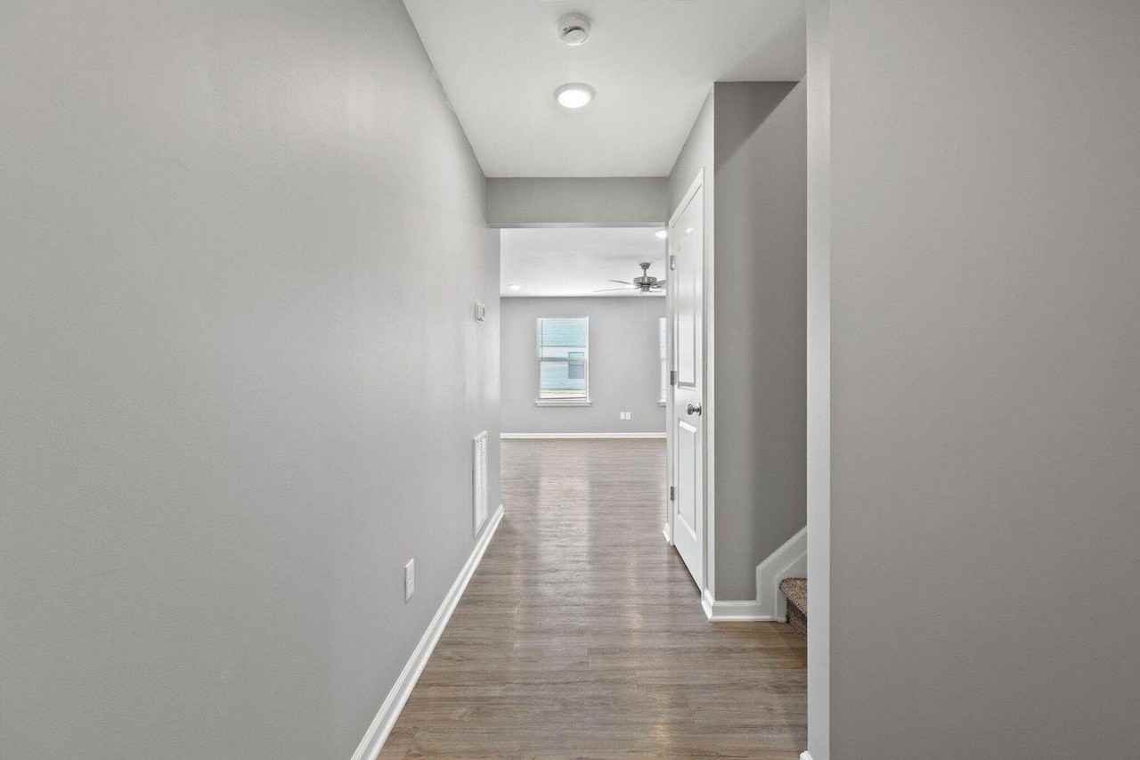 504 Cripple Creek Circle - Photo 2 of 20