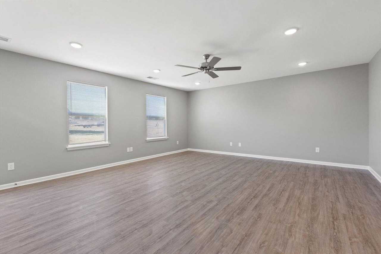 504 Cripple Creek Circle - Photo 5 of 20