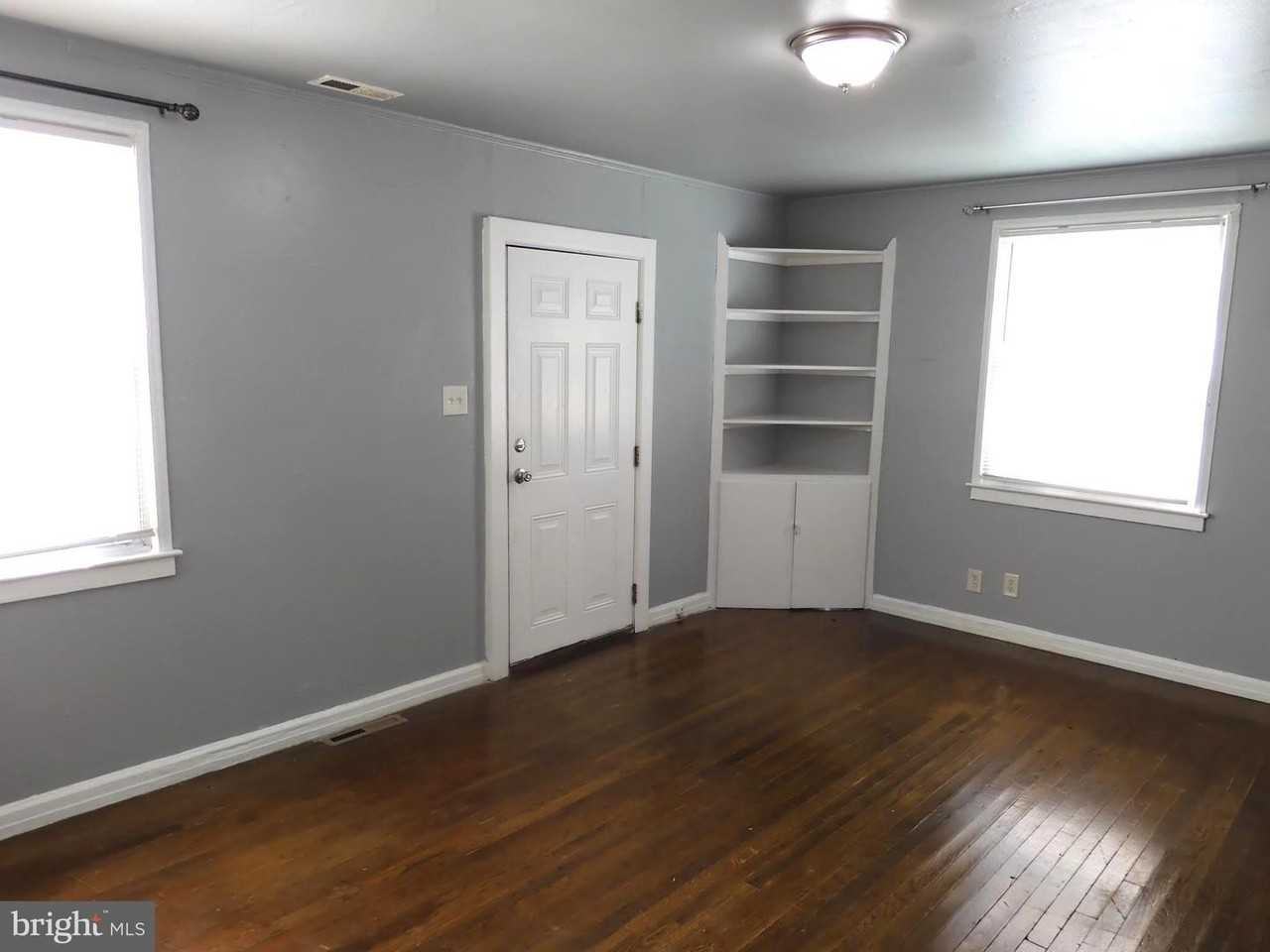 8220 Cornwall Rd - Photo 4 of 17