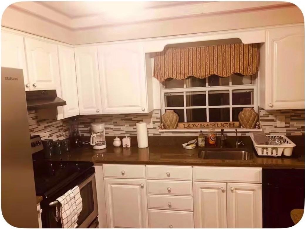 18203 Smoke House Ct - Photo 2 of 8