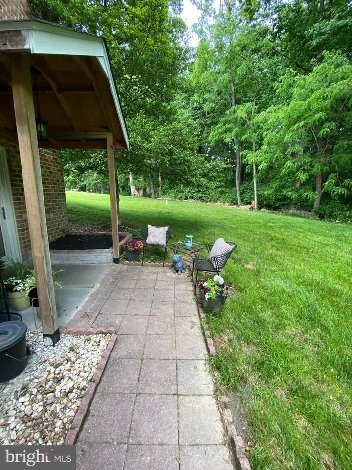 2435 Westminster Dr - Photo 2 of 26