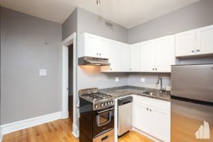 439 W Melrose St #01B - Photo 1 of 1