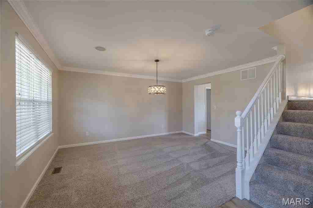 1061 Dardenne Woods Dr - Photo 4 of 48