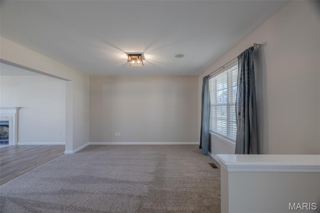 1061 Dardenne Woods Dr - Photo 6 of 48