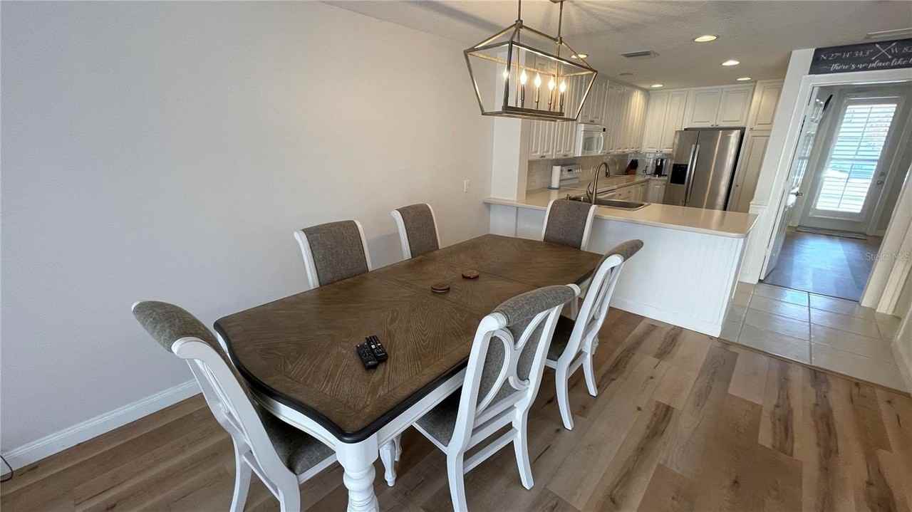 7677 Bergamo Ave - Photo 6 of 34