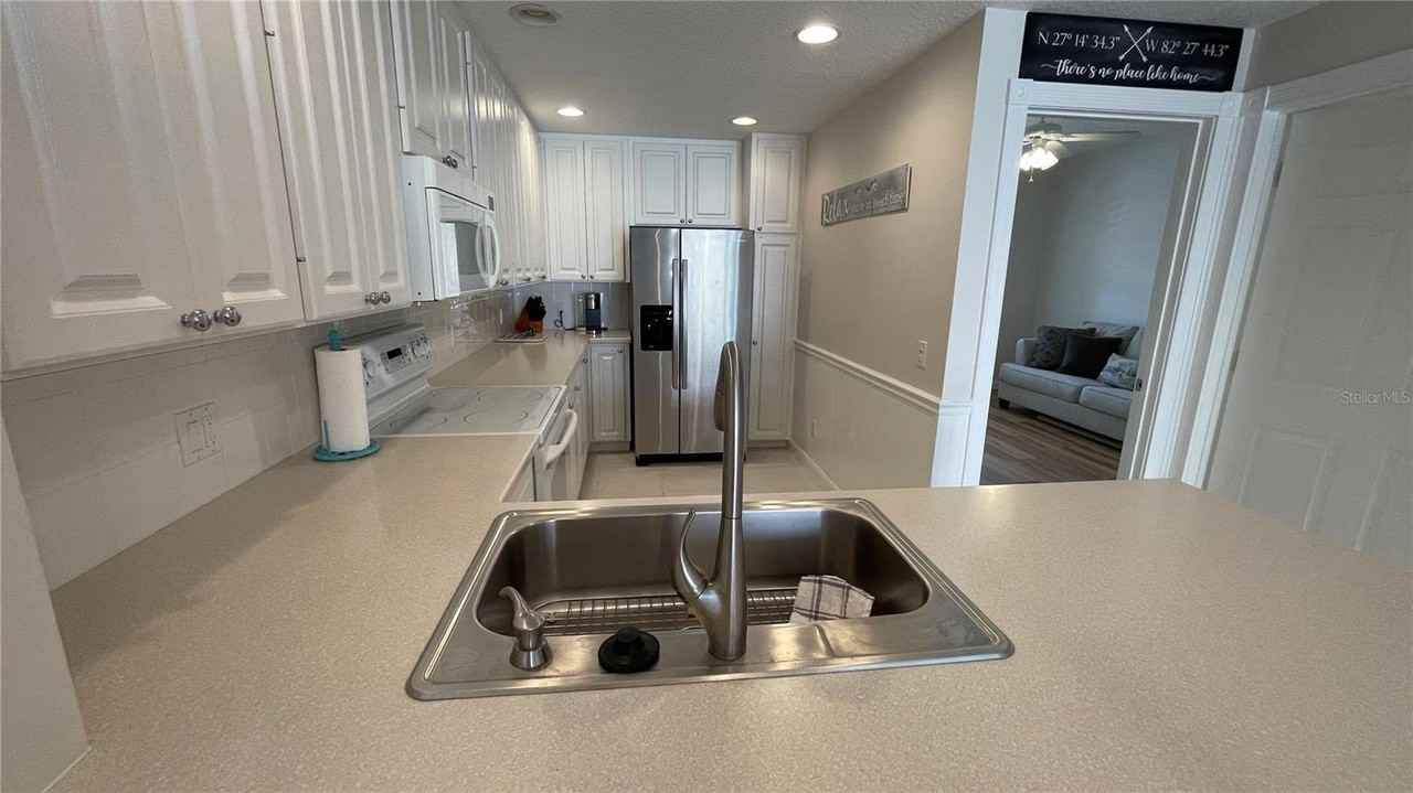 7677 Bergamo Ave - Photo 7 of 34