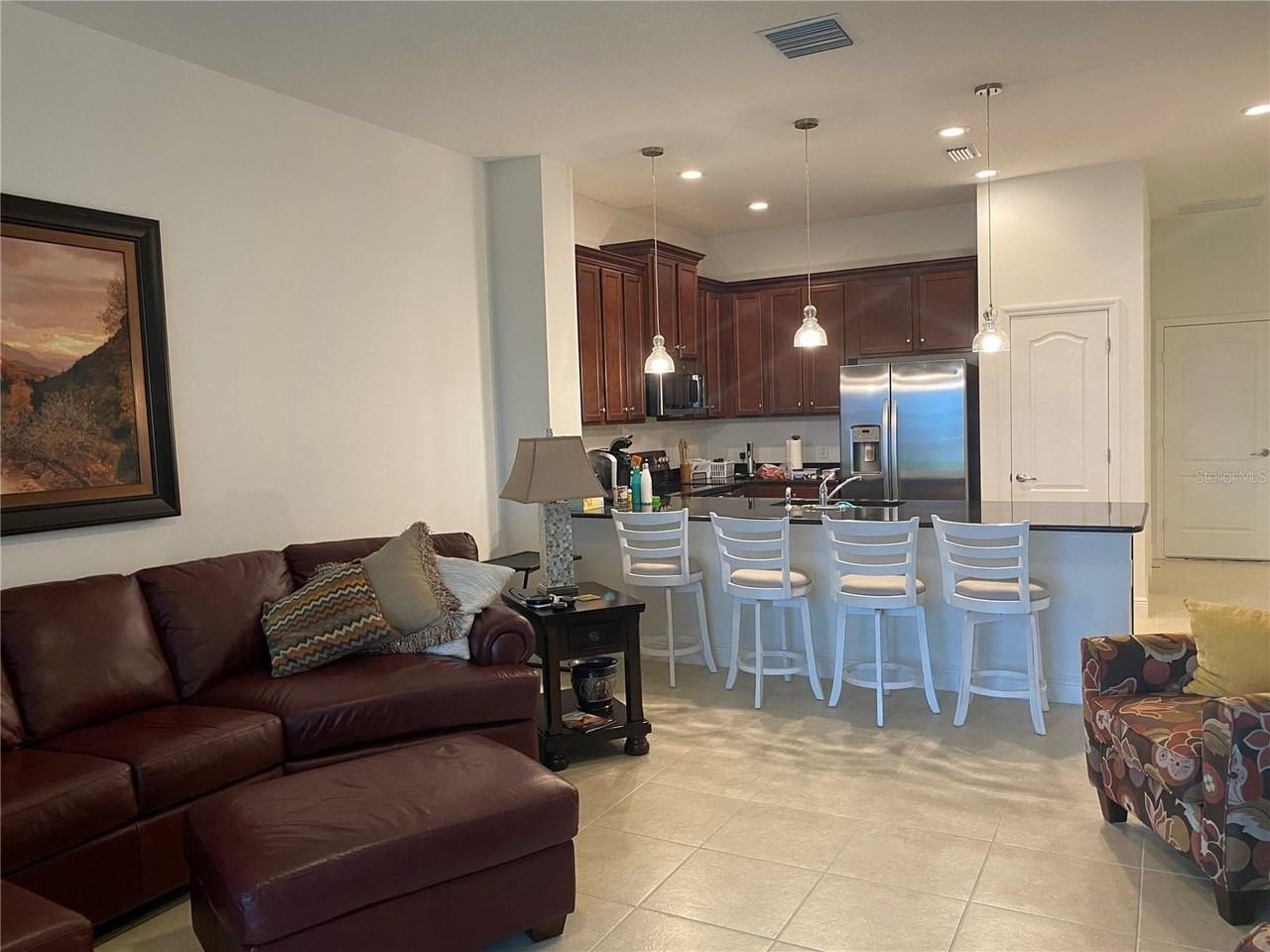 1670 Royal Ct - Photo 6 of 29