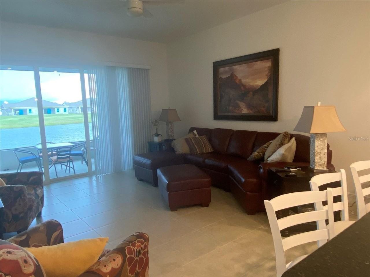 1670 Royal Ct - Photo 7 of 29