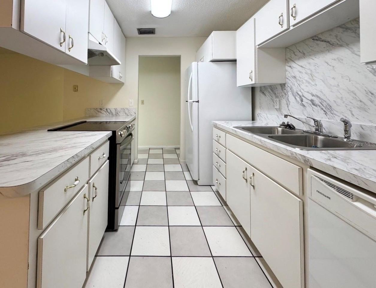 7211 Orange Way - Photo 5 of 21