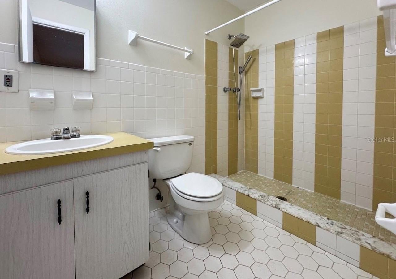 7211 Orange Way - Photo 7 of 21