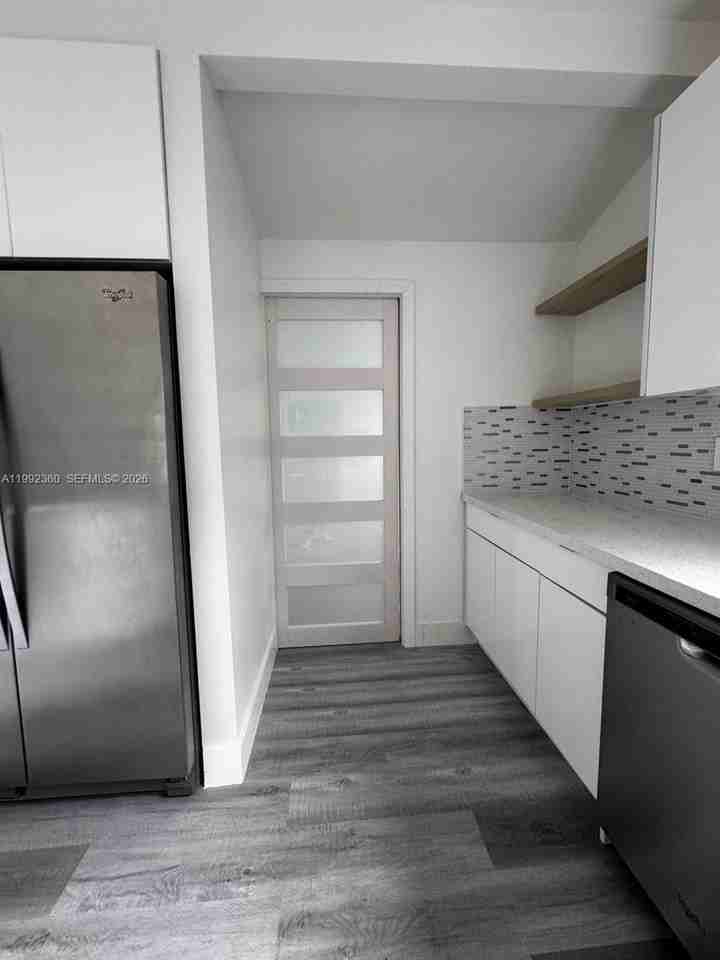 Nw 30th St - Photo 5 of 8