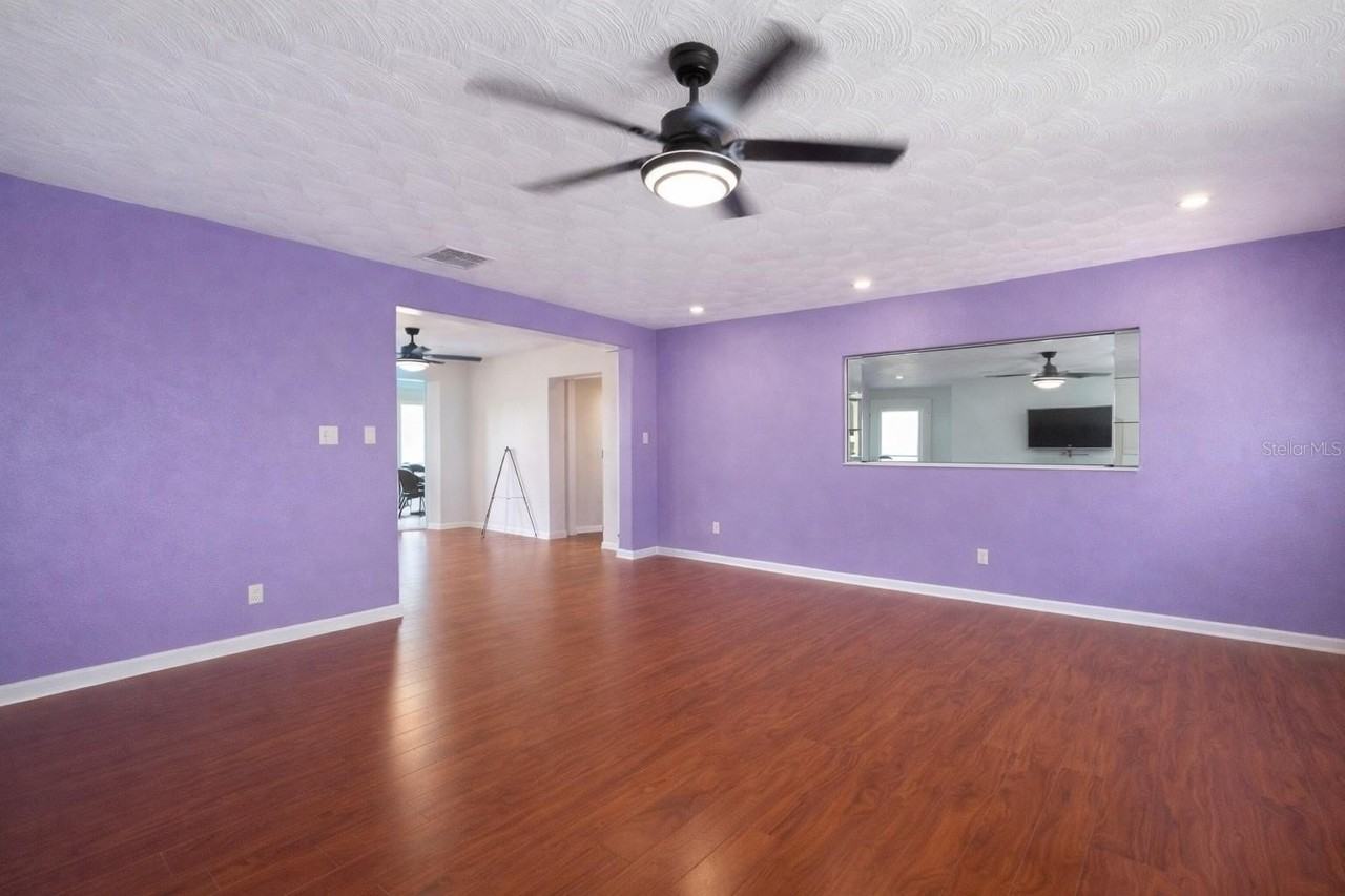 2403 Cleveland Rd - Photo 4 of 15