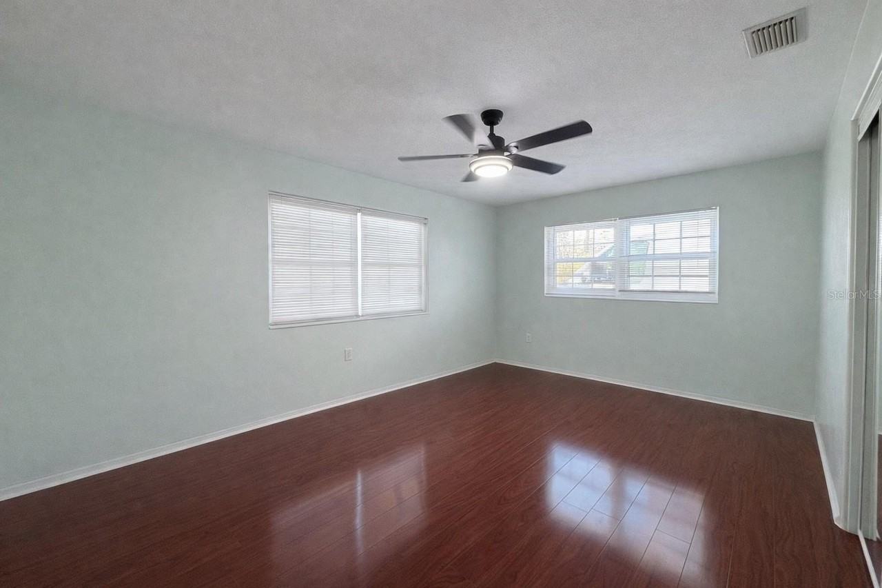 2403 Cleveland Rd - Photo 6 of 15