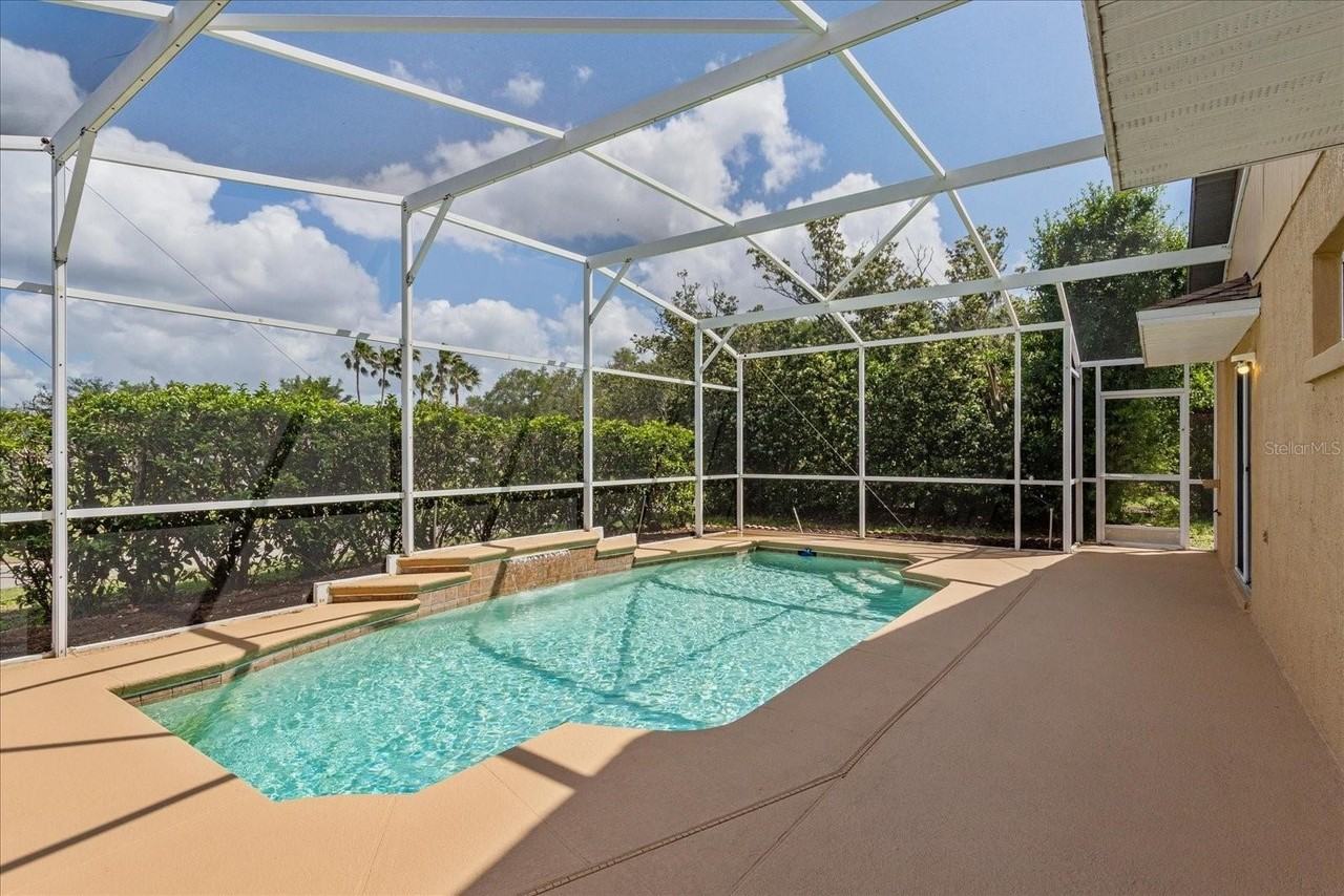 101 Harwood Cir - Photo 3 of 19