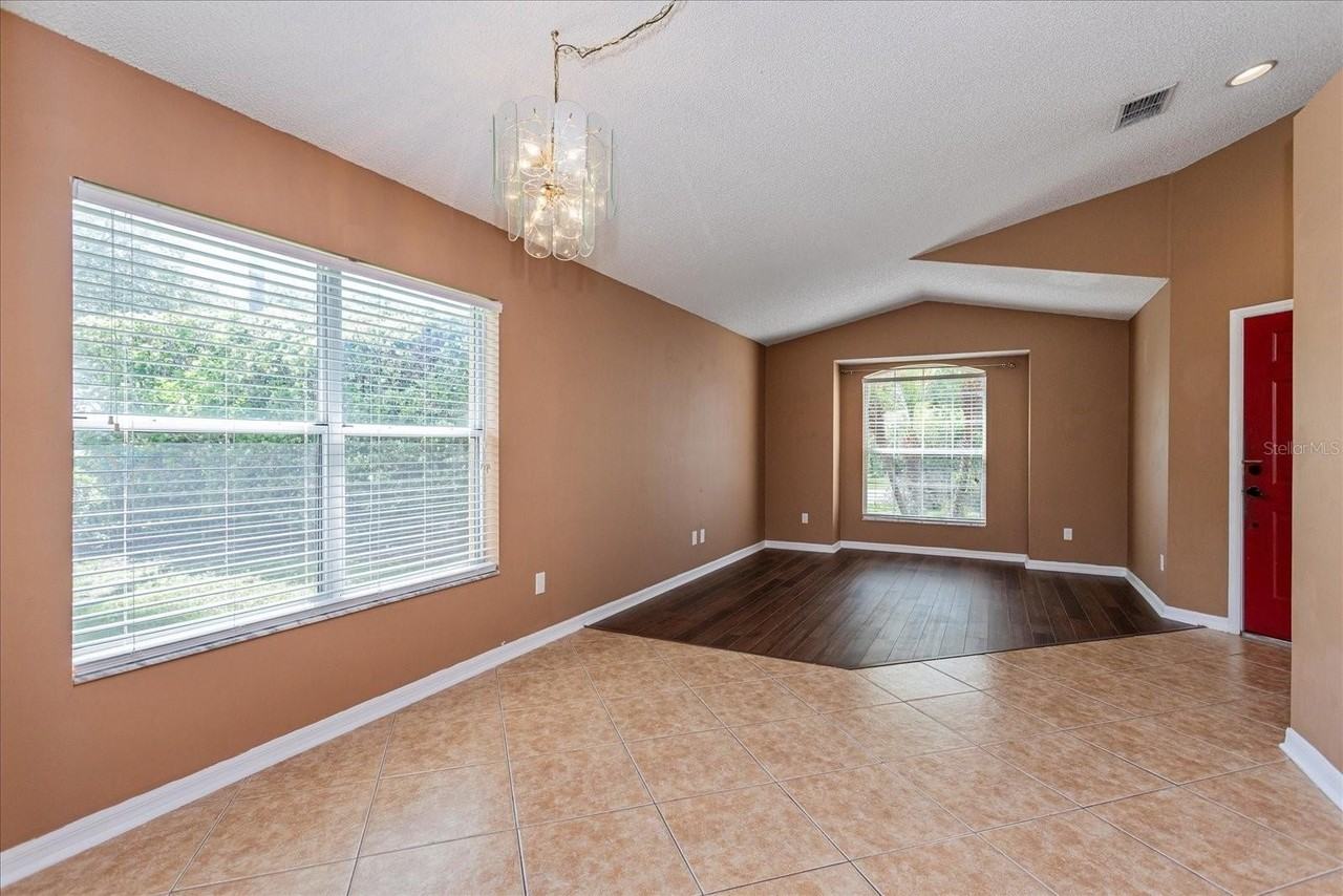 101 Harwood Cir - Photo 6 of 19