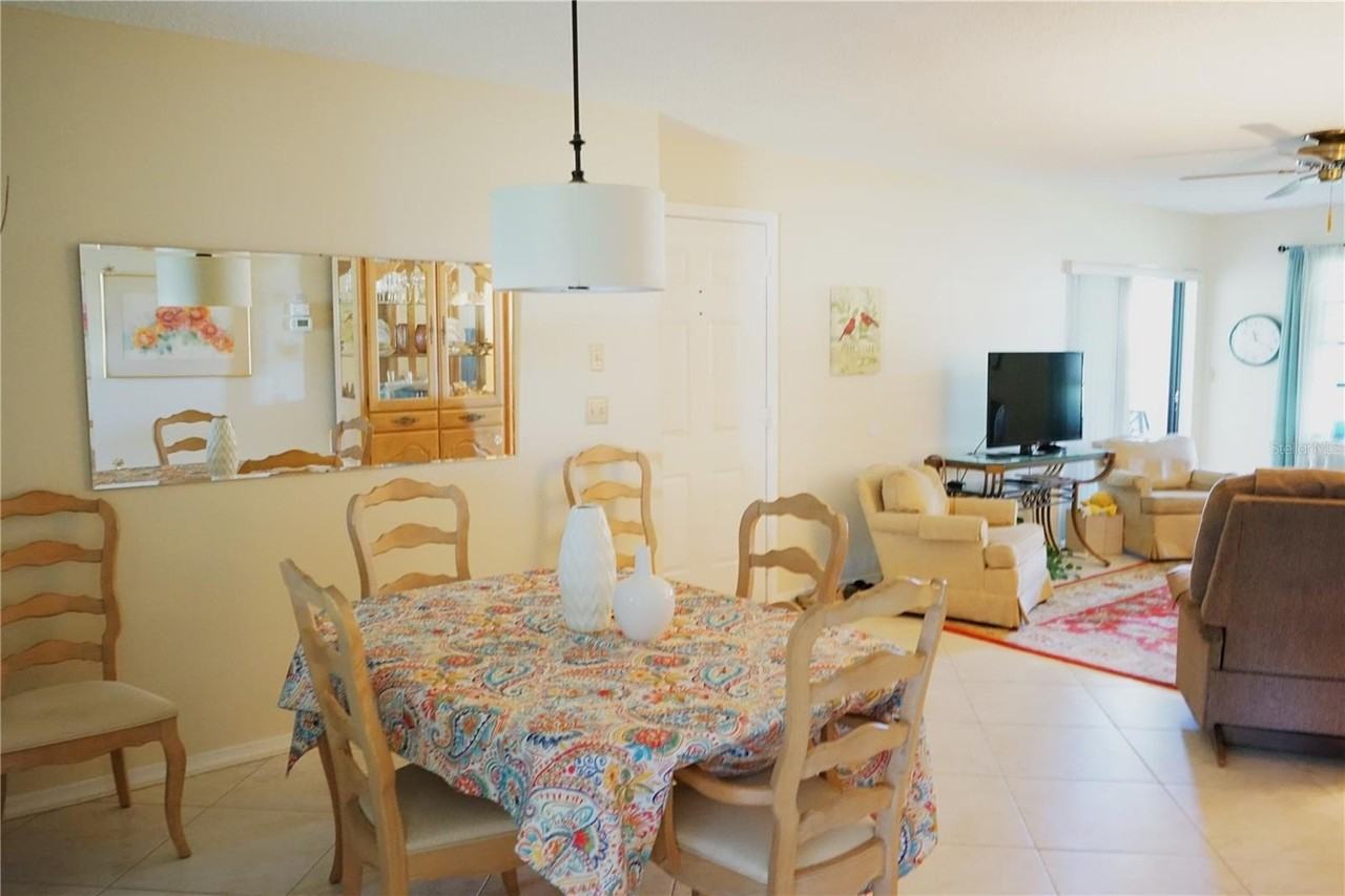 2102 Hereford Dr #513 - Photo 2 of 44