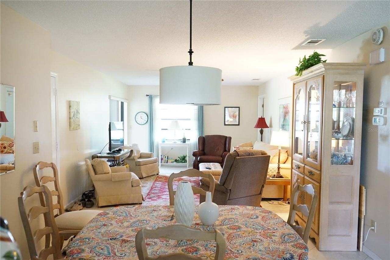 2102 Hereford Dr #513 - Photo 3 of 44