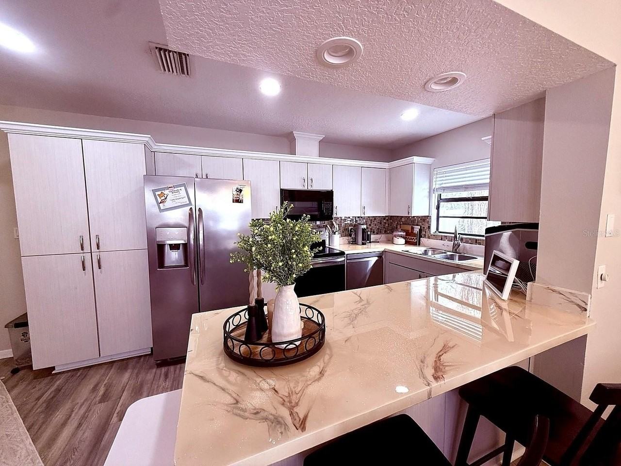 7218 N Highland Ave - Photo 4 of 15