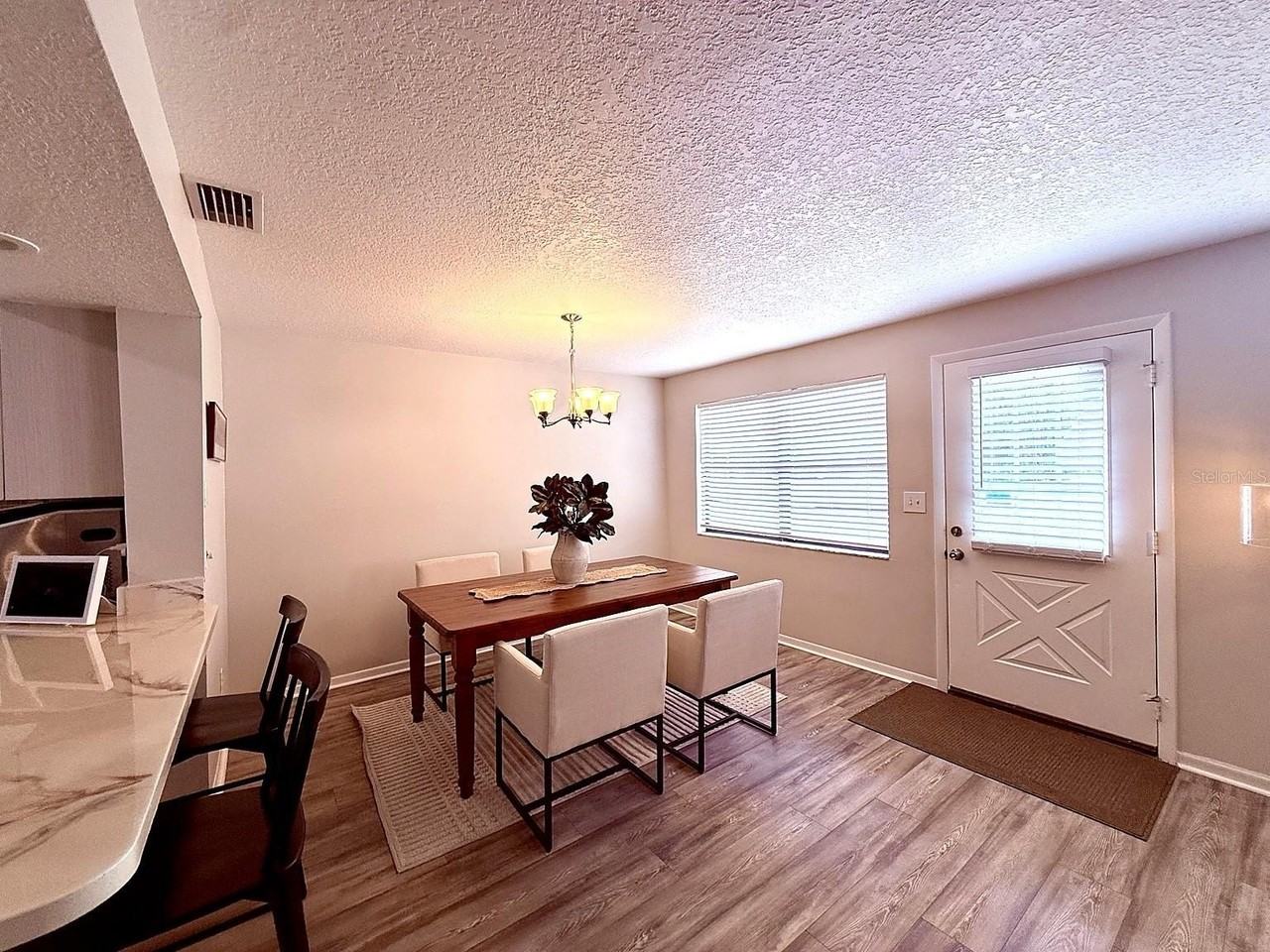 7218 N Highland Ave - Photo 5 of 15