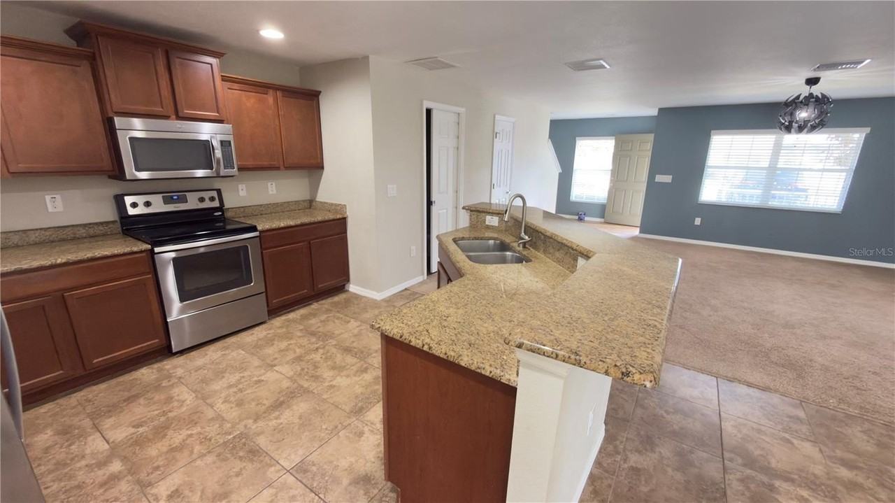 27507 Desert Willow Way - Photo 6 of 23