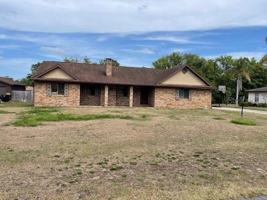 featured image of 724 Montclair Ter