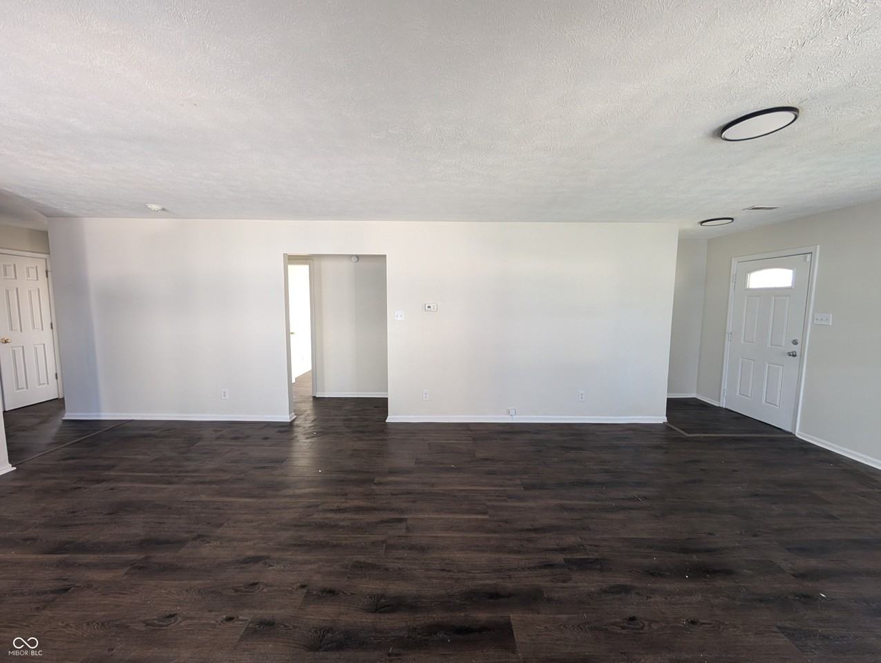 451 W 26th St - Photo 4 of 17