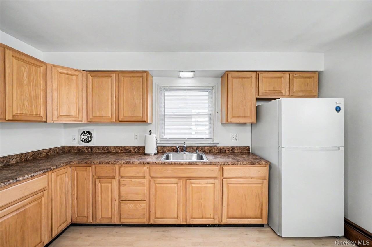 15 Forge Hill Rd - Photo 6 of 14