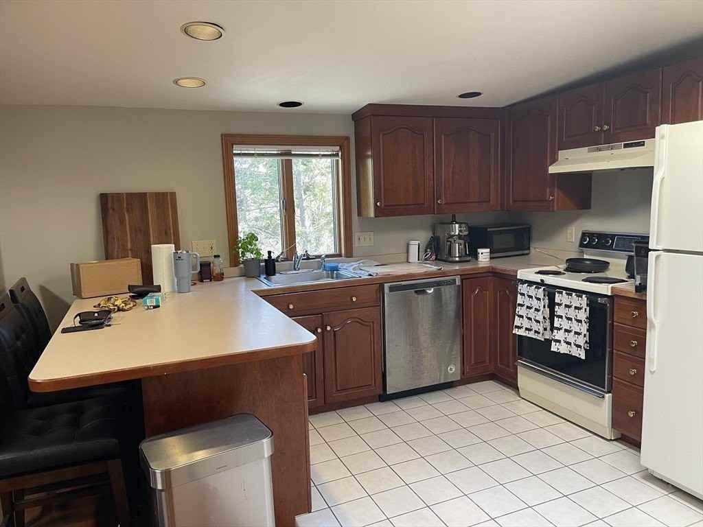 576 Marrett Rd #2 - Photo 6 of 22