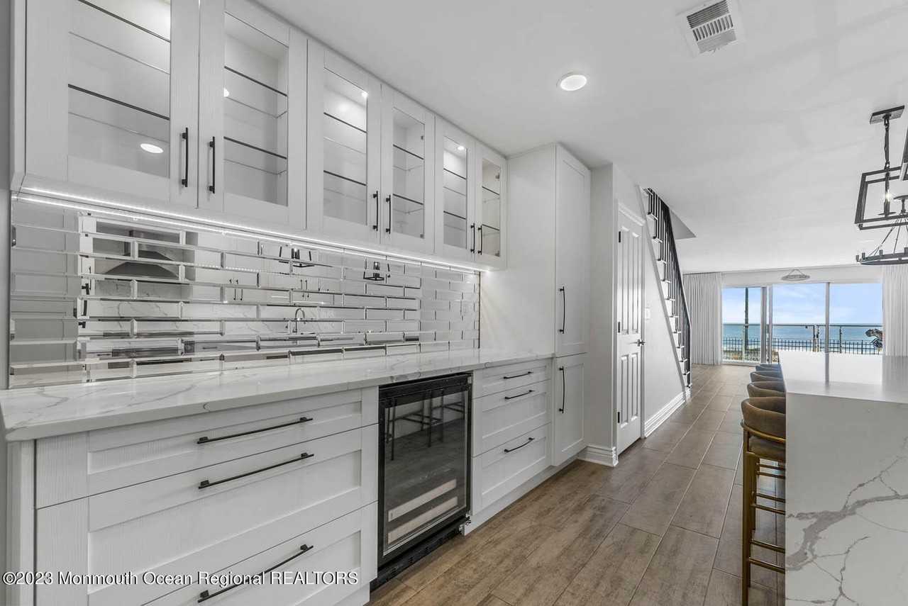 510 Ocean Ave Apt 7 - Photo 4 of 19