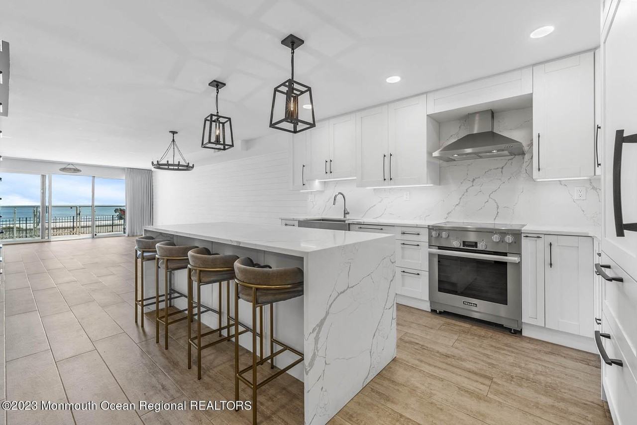 510 Ocean Ave Apt 7 - Photo 5 of 19