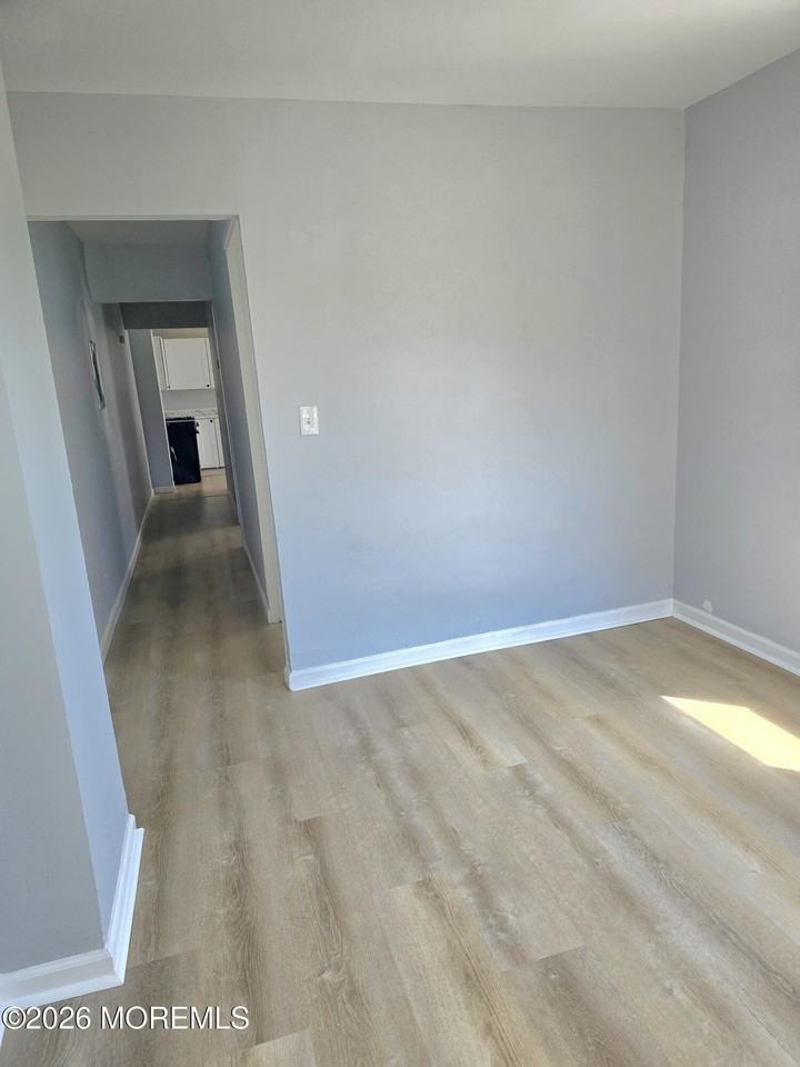 1917 W Lake Ave Unit A - Photo 2 of 11