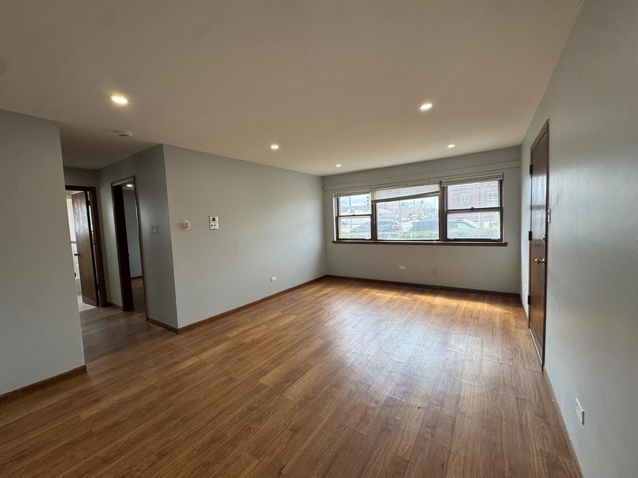 6543 16th St Apt 6 - Photo 2 of 9