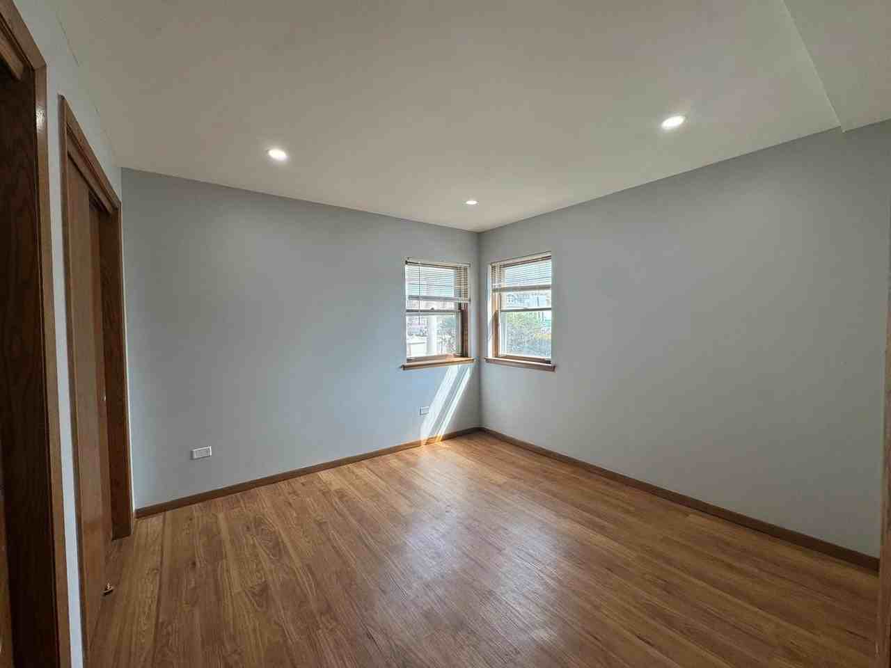 6543 16th St Apt 6 - Photo 6 of 9