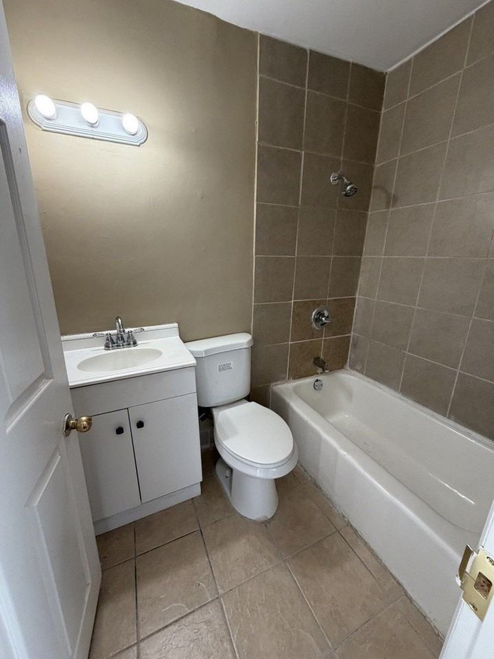 16130 Justine St - Photo 6 of 16