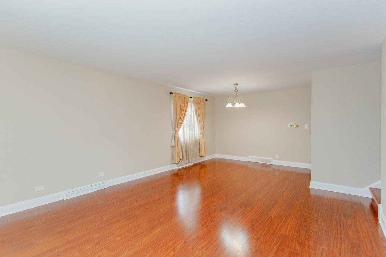 4852 Carol St Unit D - Photo 6 of 27