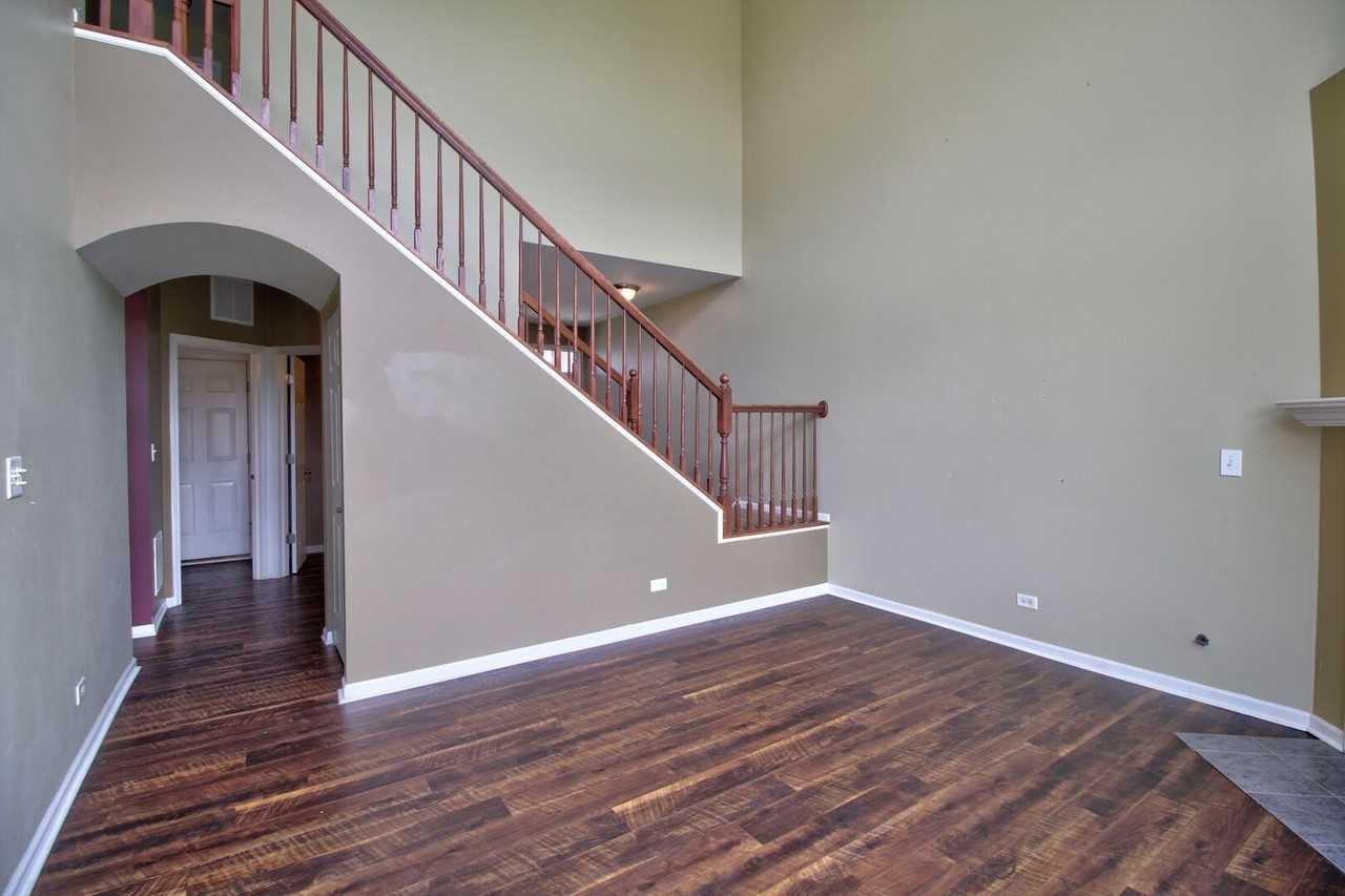 2378 Georgetown Cir - Photo 3 of 18