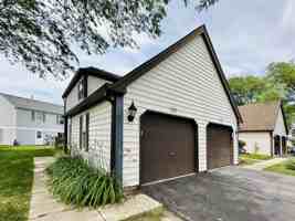 featured image of 2450 Devonshire Ct