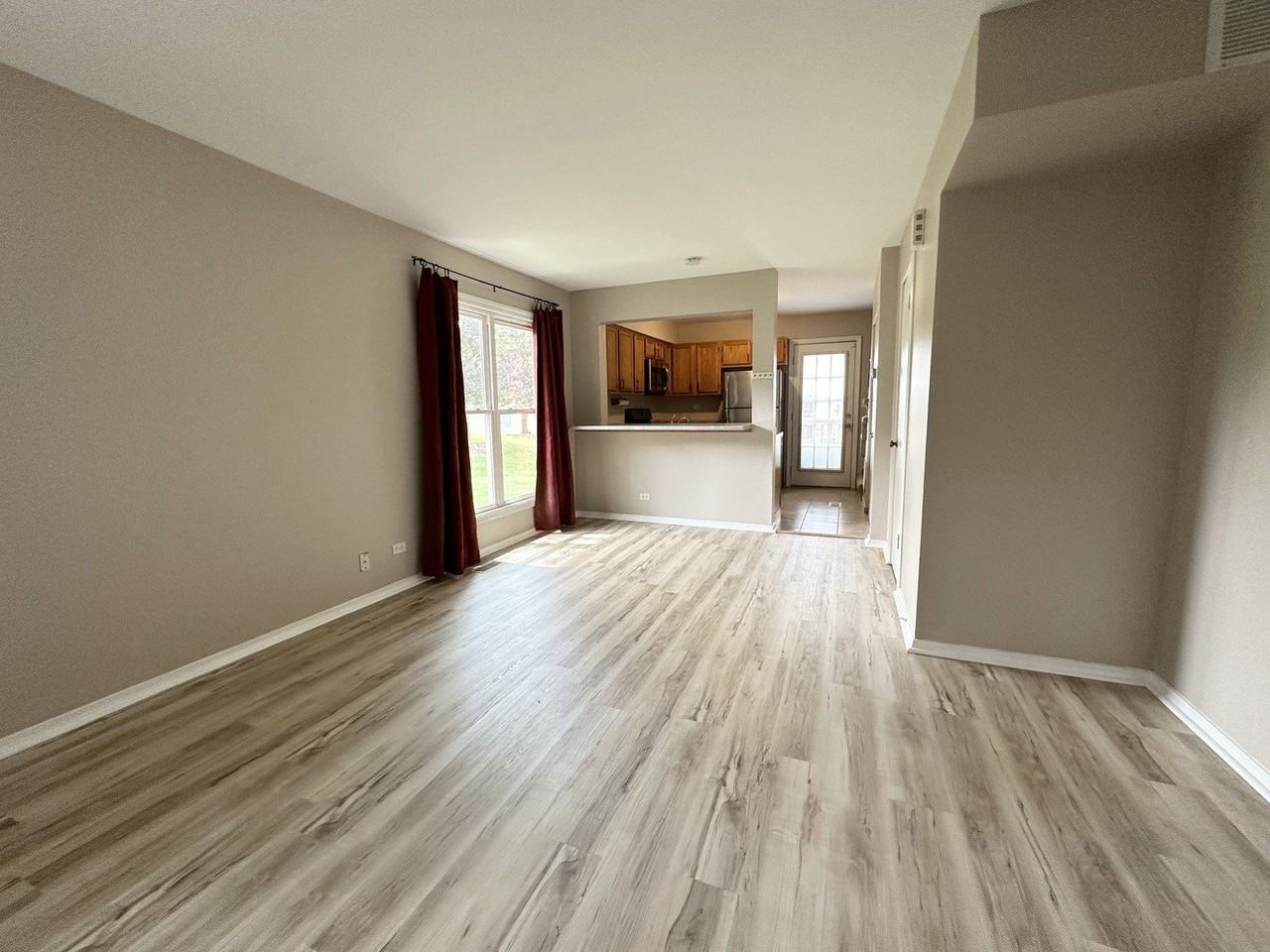 2450 Devonshire Ct - Photo 6 of 16