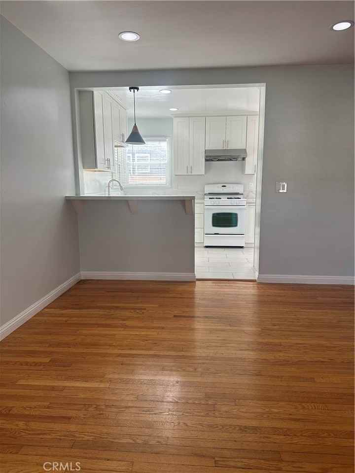 748 W Colorado Blvd - Photo 2 of 12