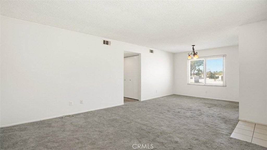 833 Cinnamon Ln #4 - Photo 6 of 34