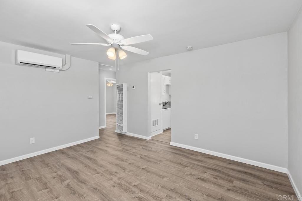 9263 Earl St - Photo 5 of 17