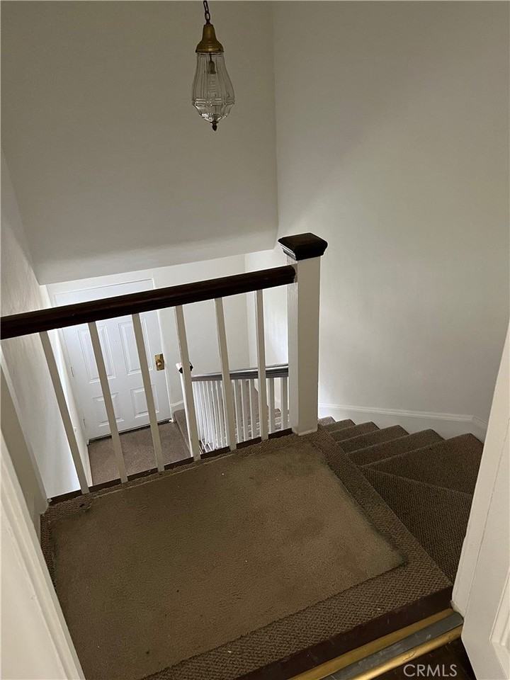 425 S Palm Dr - Photo 6 of 28