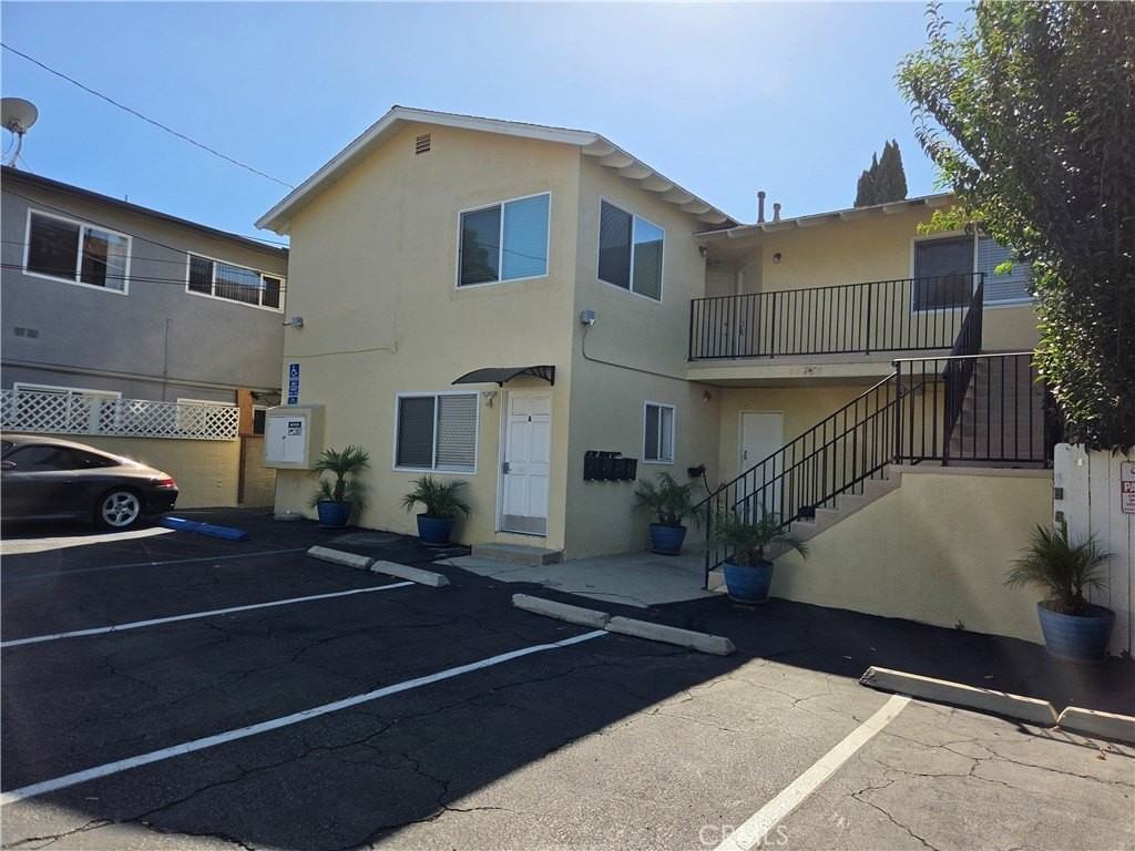 24425 Hawthorne Blvd #C - Photo 2 of 9