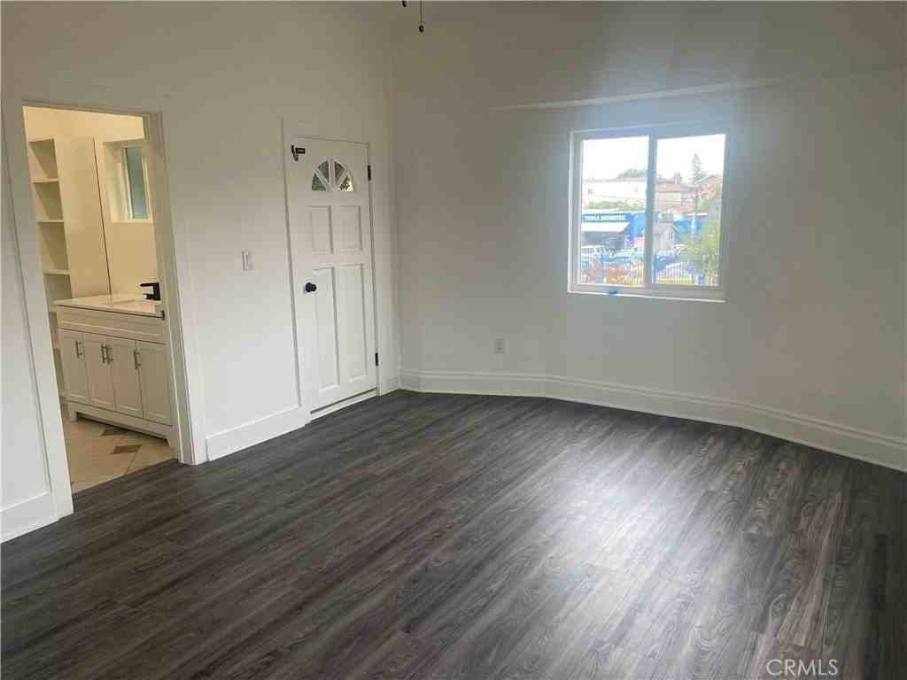 702 S Soto St #704 - Photo 5 of 30