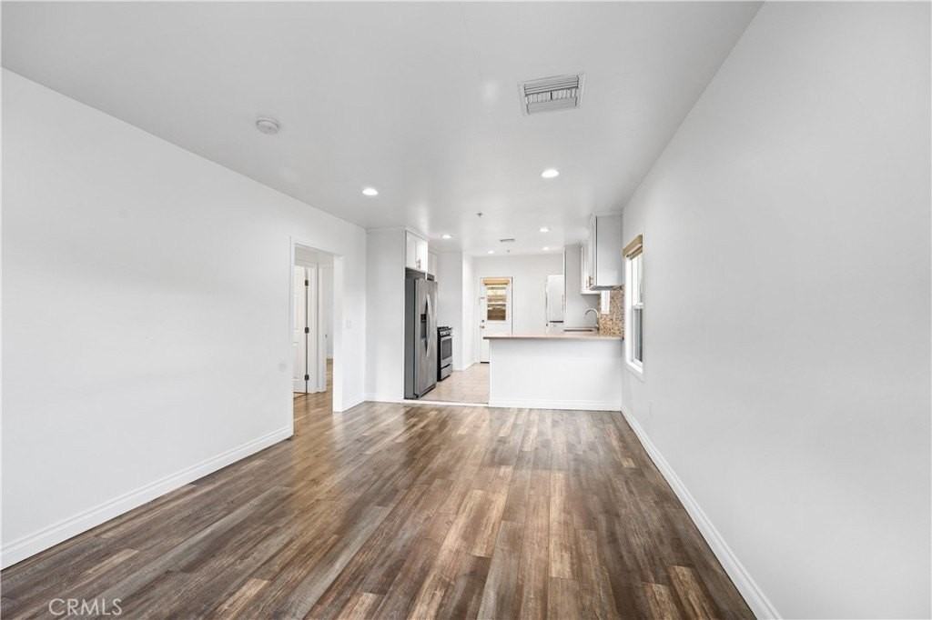 2211 Hyperion Ave - Photo 6 of 18