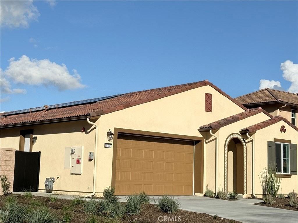 18343 Matilija Way - Photo 3 of 32