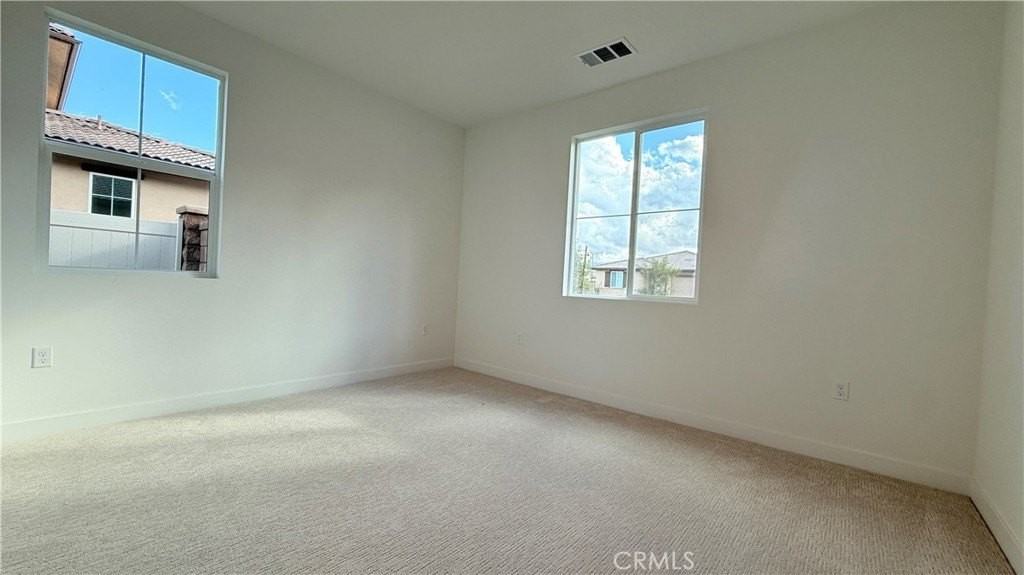 18343 Matilija Way - Photo 6 of 32