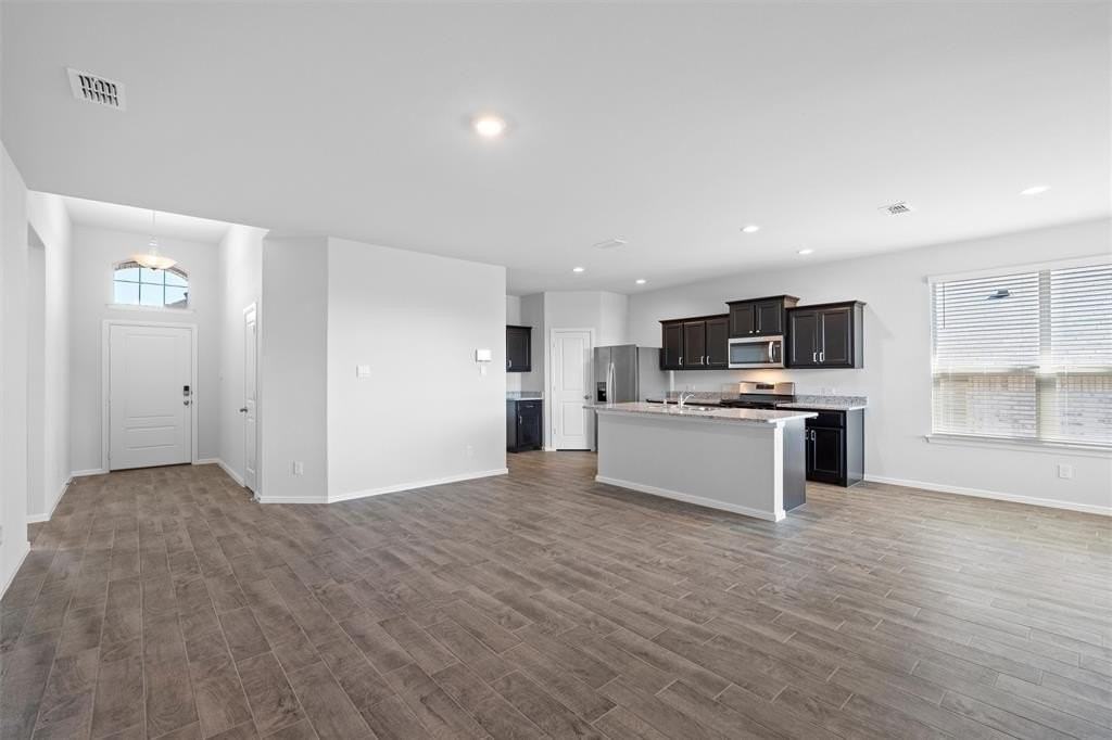 9749 Fallston Dr - Photo 4 of 18