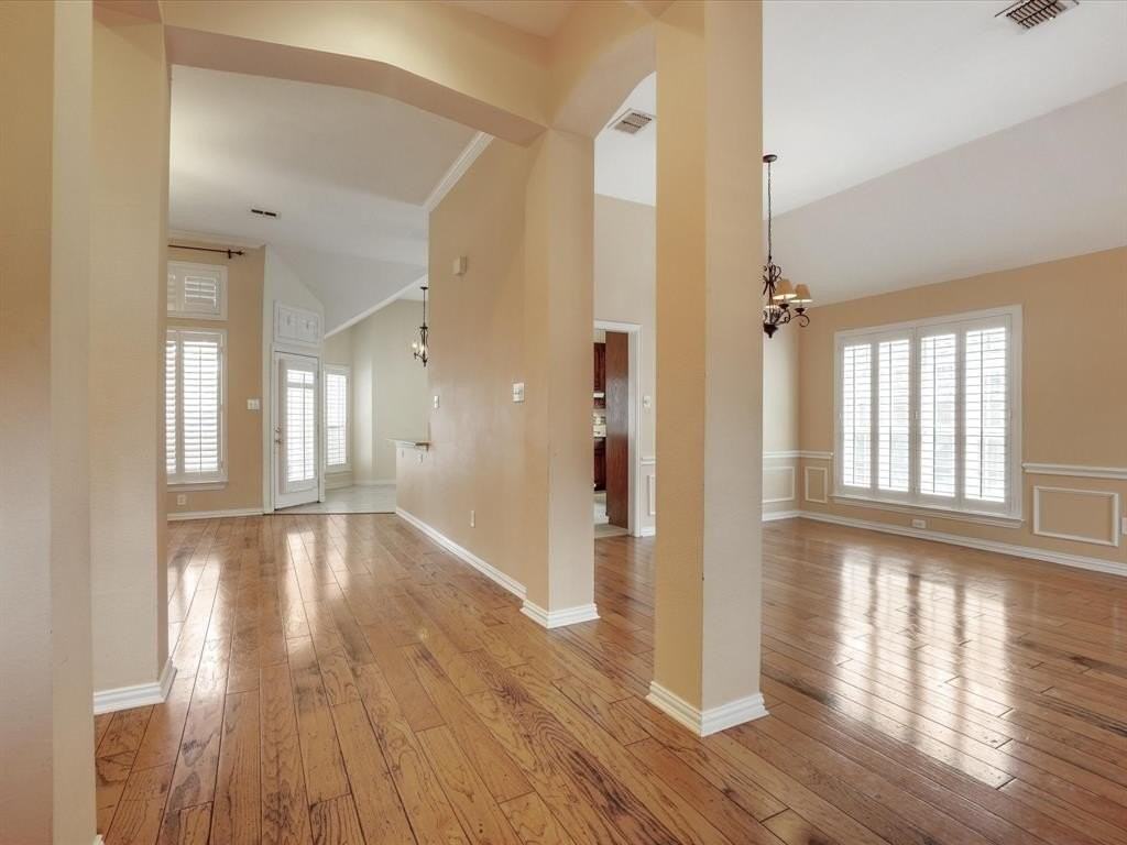 1052 Village Pkwy - Photo 6 of 22